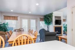 Cottonwood Canyon Basecamp Retreat - 5 Bathrooms