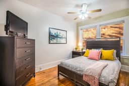 Historic Avenues Apt - Explore Downtown by Foot