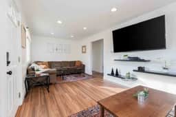 Millcreek Basecamp - Pet friendly and Convenient!