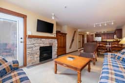 Powderhorn Suite-Ski/Out, Hot Tub w/ Mountain View