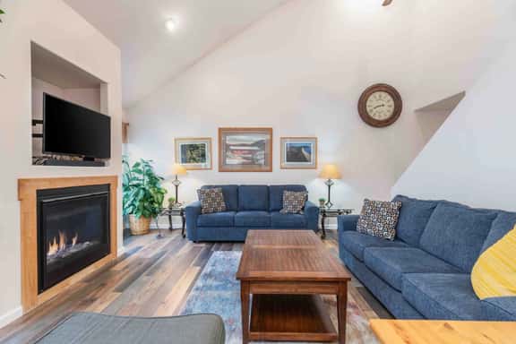 Cottonwood Canyon Basecamp Retreat - 5 Bathrooms - Image 1