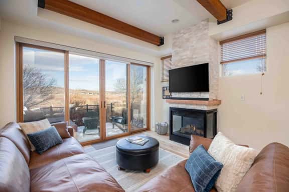 New! Mountain Retreat-Hot Tub, Views, Near Shops! - Image 1