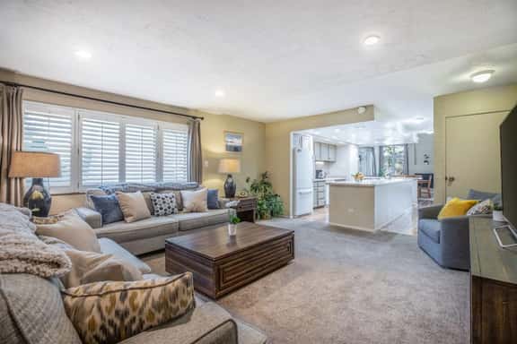 Perfect Condo in Heart of PC, with Pool & Hot Tub! - Image 1