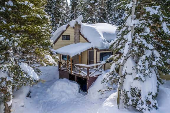 Silver Fork Mountain Retreat- Mins to Ski Resorts! - Image 1