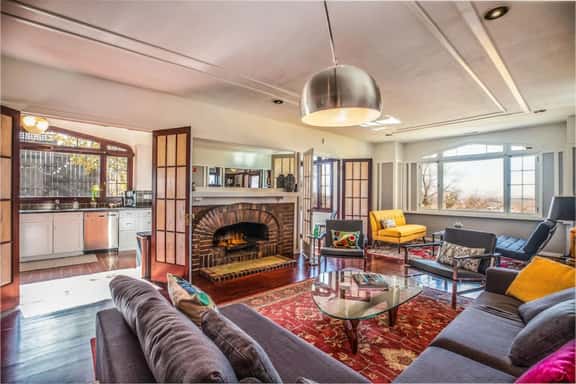 Stunning View, Frank Lloyd Wright Inspired Home! - Image 1