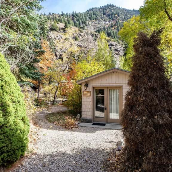 Adorable Studio Cabin on Big Cottonwood River - Image 1