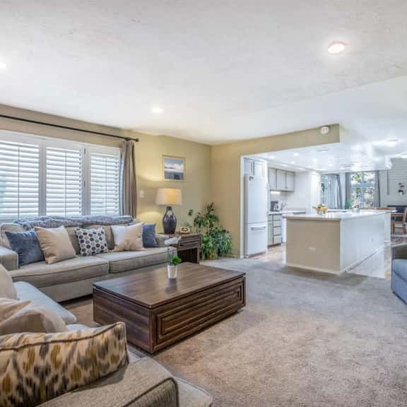 Perfect Condo in Heart of PC, with Pool & Hot Tub! - Image 1