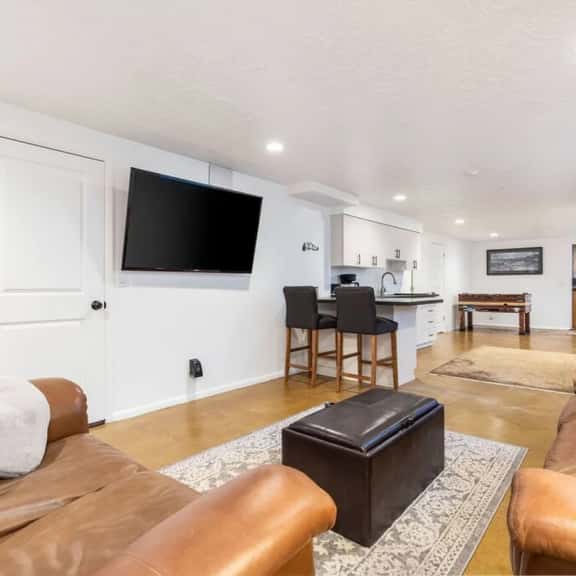 Ski Bum Chalet-Close to Resorts! - Image 1