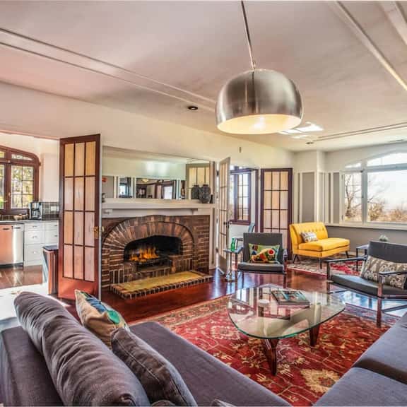 Stunning View, Frank Lloyd Wright Inspired Home! - Image 1
