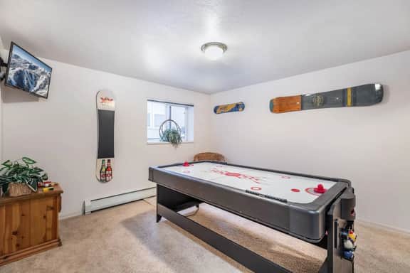 Cottonwood Canyon Basecamp Retreat - 5 Bathrooms