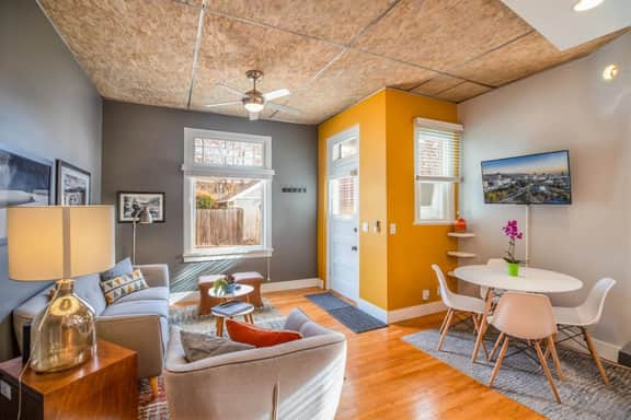 New Distinctive Historical Unit from 5 Star Host