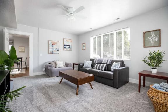 Historic Avenues Two Bedroom Suite!