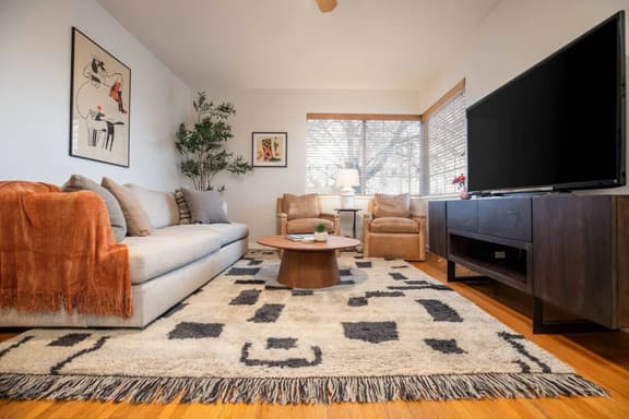 Sugar House Basecamp - 30 Minutes to Ski Resorts!