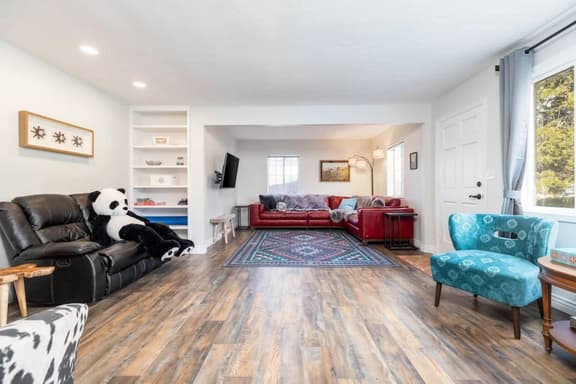 Wasatch Cottonwood Canyons Cottage-HotTub, PoolTable, Skier's Dream! - Image 1