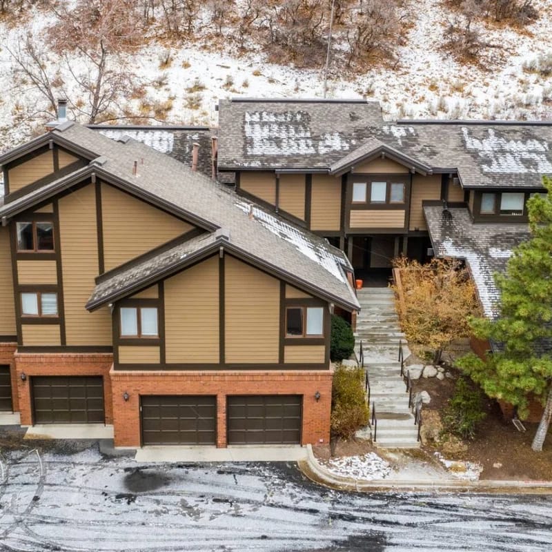Spacious Townhome At Base of Cottonwood Canyons